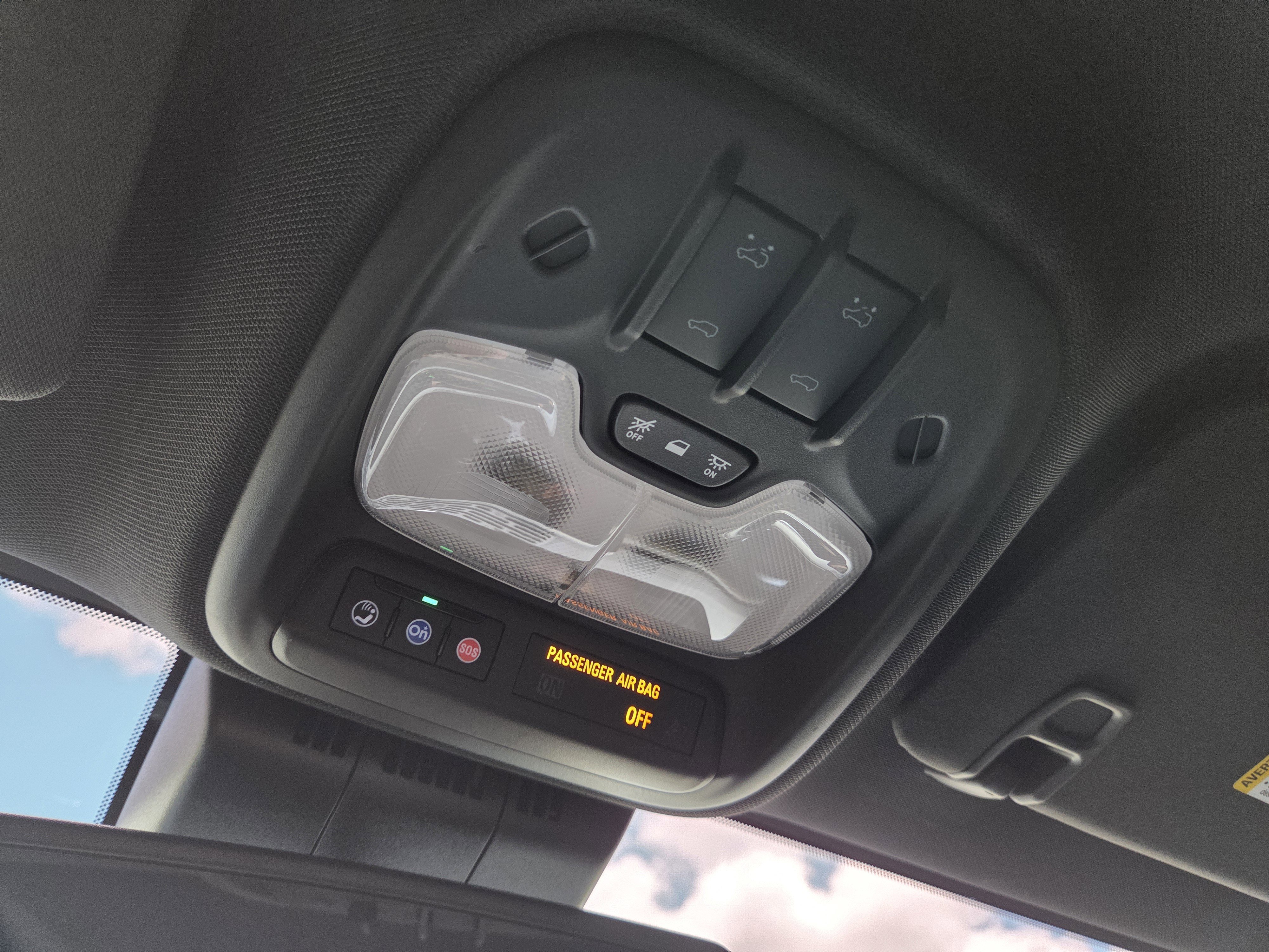 Used 2024 Chevrolet Colorado ZR2 w/ ZR2 Convenience Package III image 36