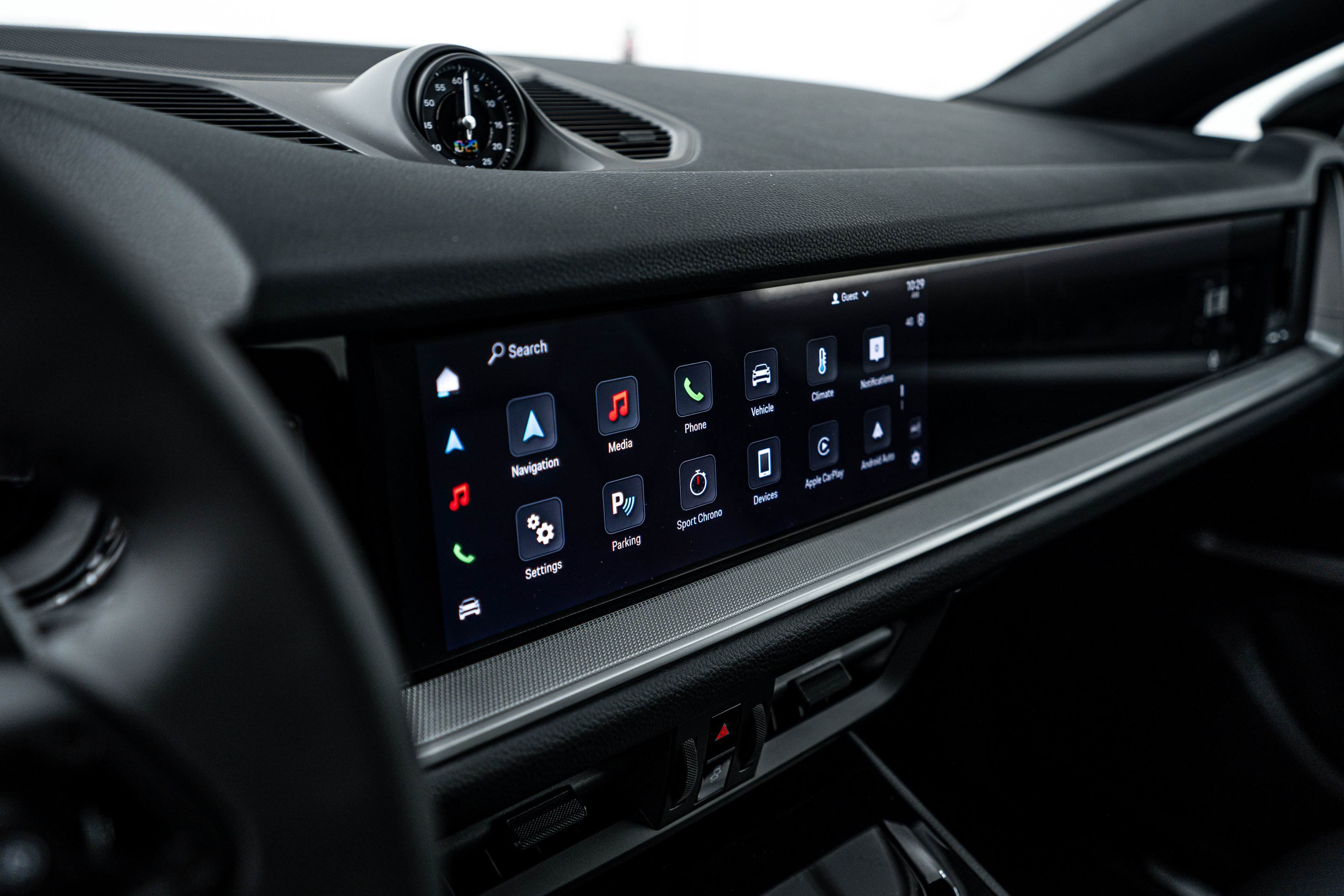 Certified 2025 Porsche Cayenne Coupe image 15