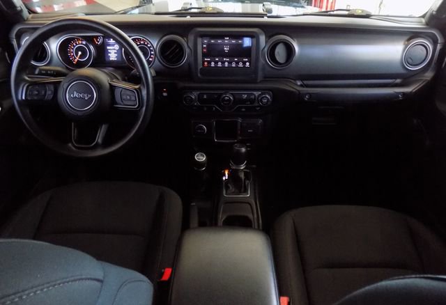 Certified 2023 Jeep Gladiator Sport AWD/4WD image 14