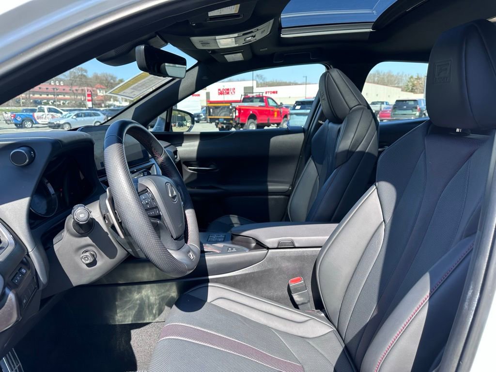 Used 2023 Lexus UX 250h F Sport image 14