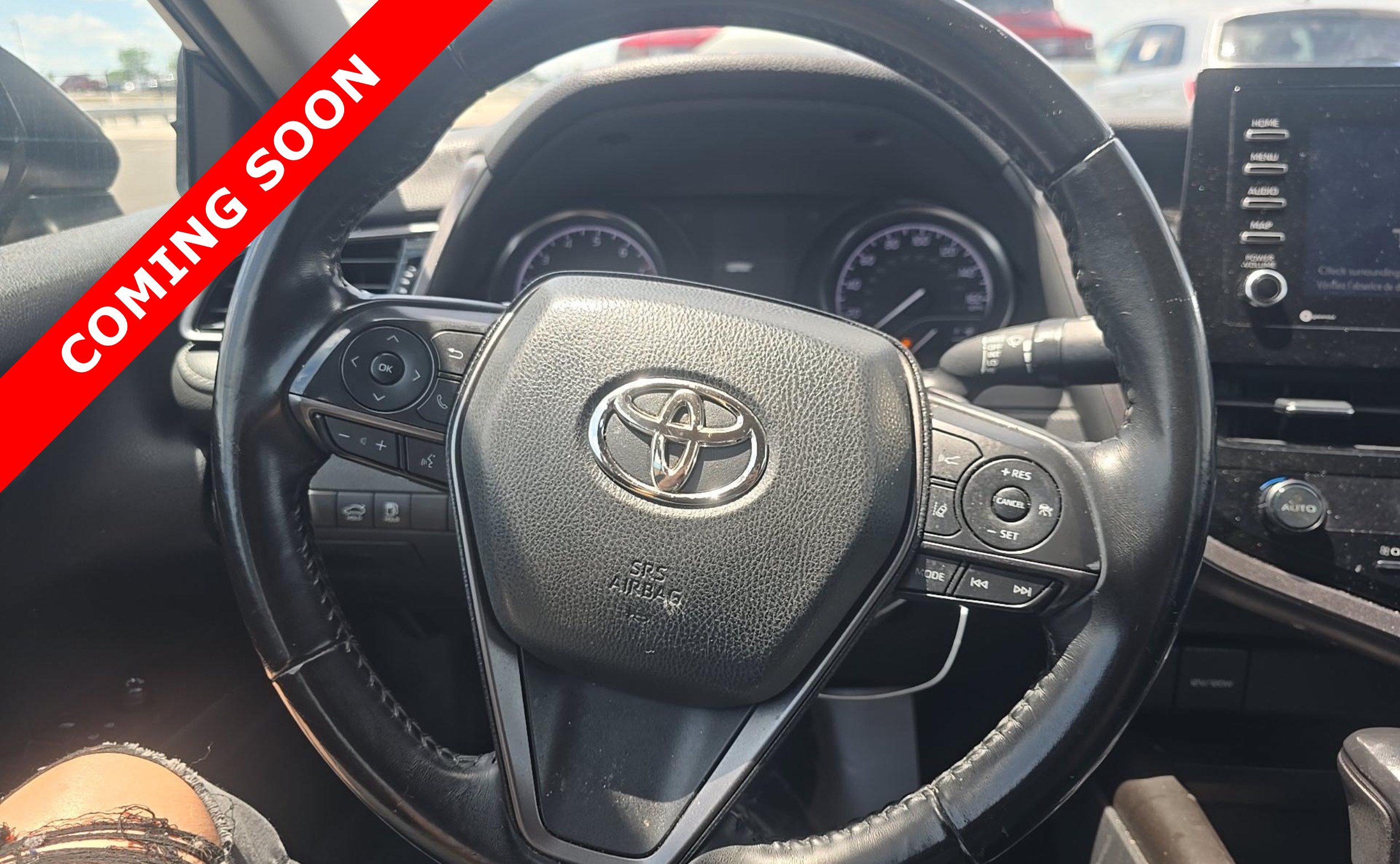 Used 2021 Toyota Camry SE FWD image 6
