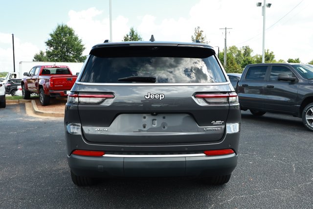 Used 2023 Jeep Grand Cherokee L Limited w/ Luxury Tech Group II AWD/4WD image 7