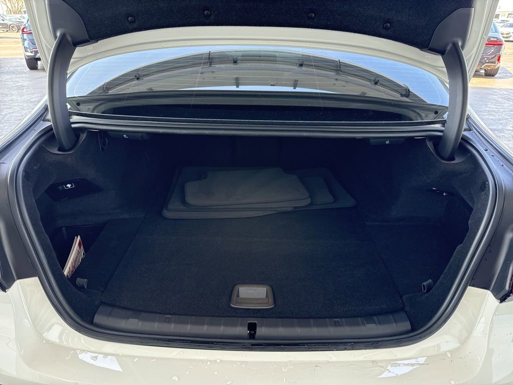 Used 2023 BMW 530e xDrive w/ Convenience Package image 21