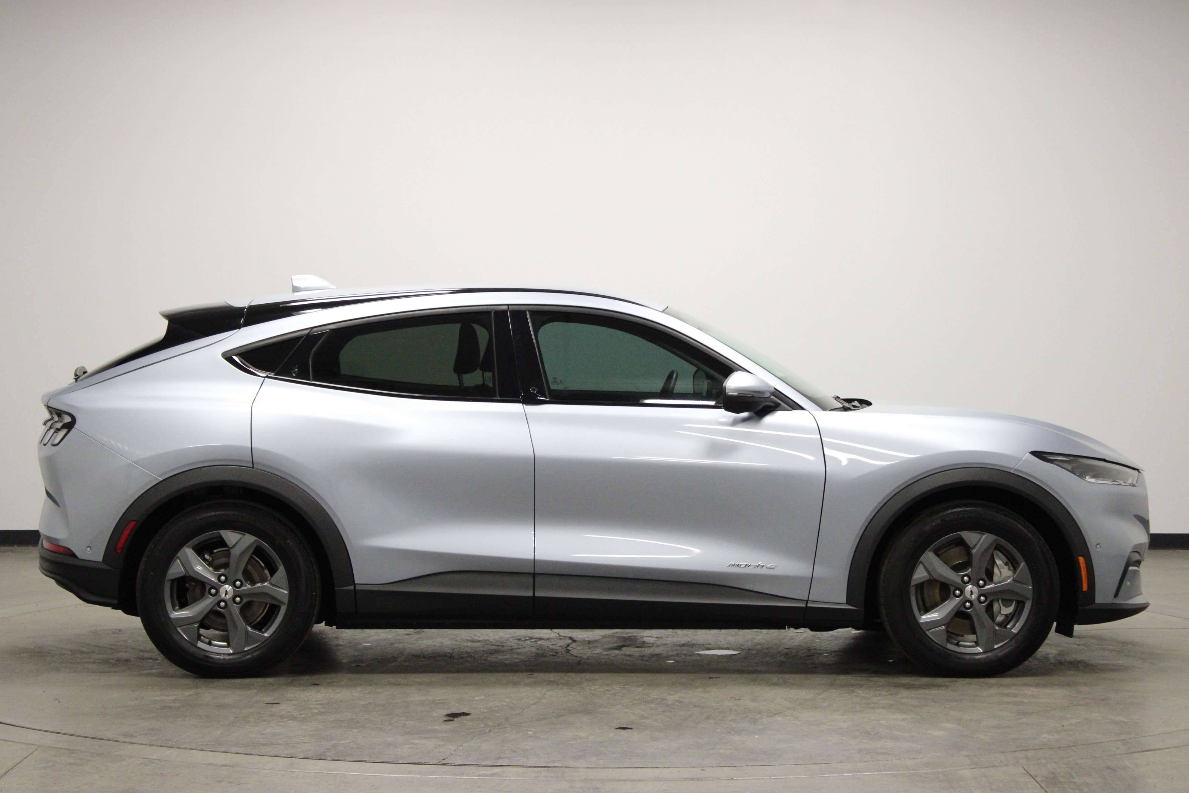 Used 2022 Ford Mustang Mach-E Select w/ Comfort/Technology Package image 9