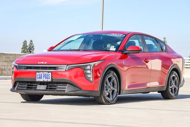Used 2025 Kia K4 LXS image 5