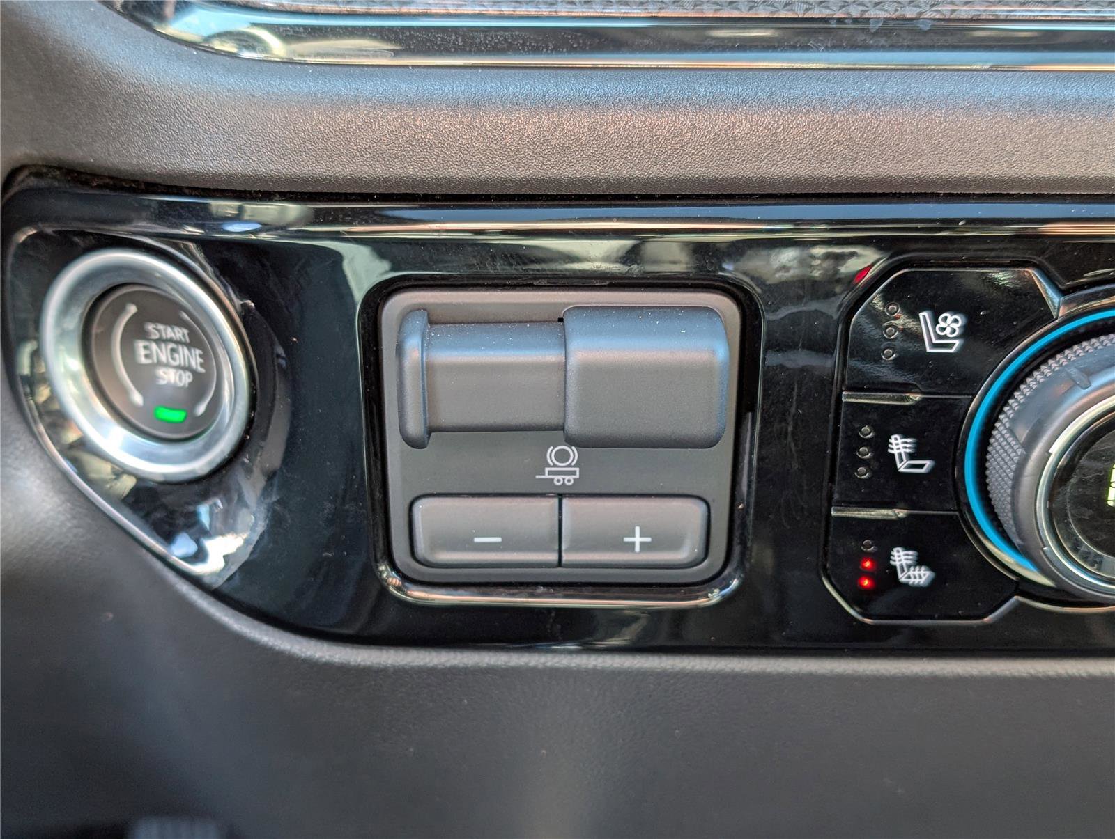 Used 2024 Chevrolet Silverado 1500 ZR2 w/ LPO, Dark Essentials Package image 27