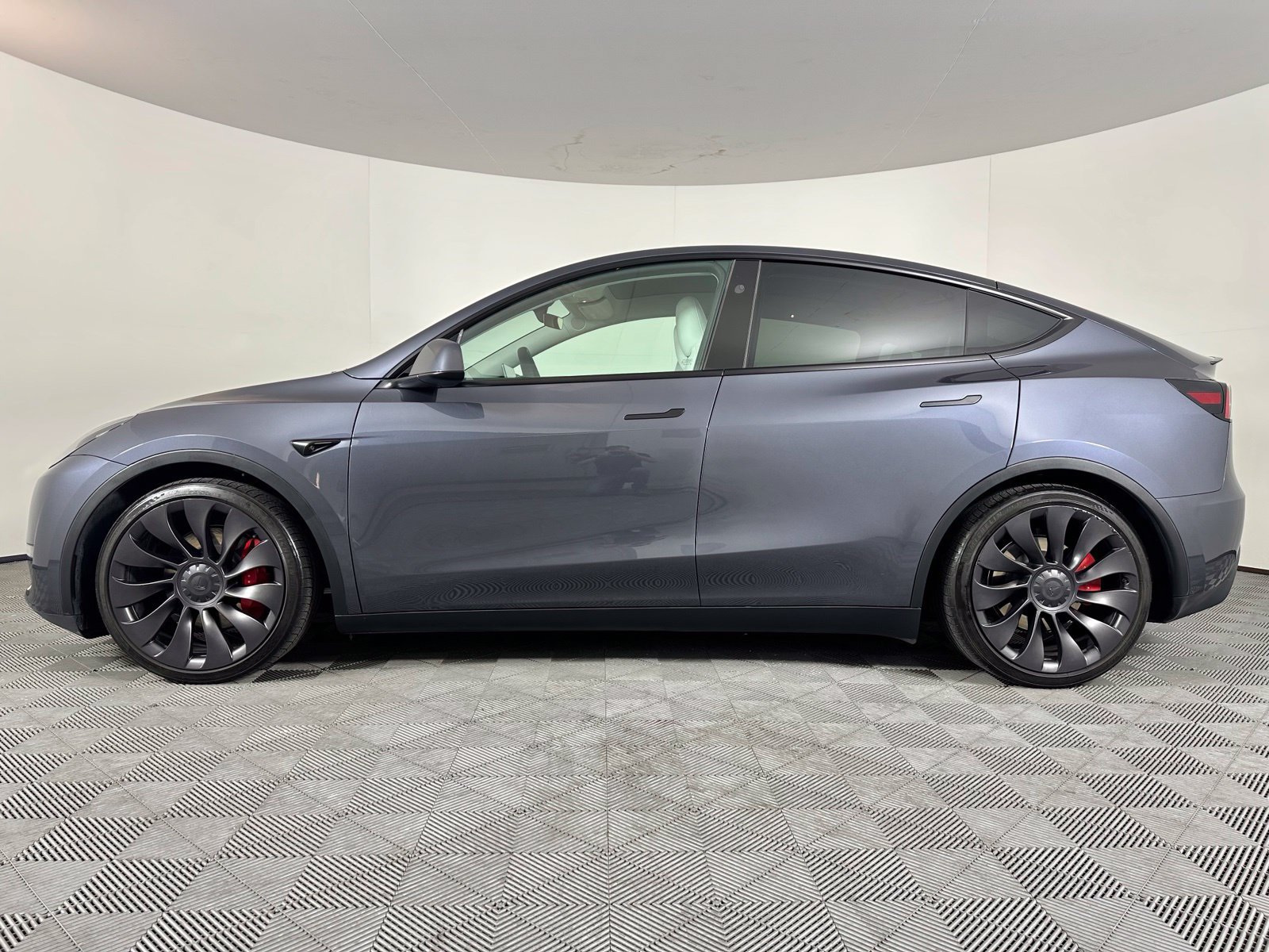 Used 2023 Tesla Model Y Performance AWD/4WD image 14