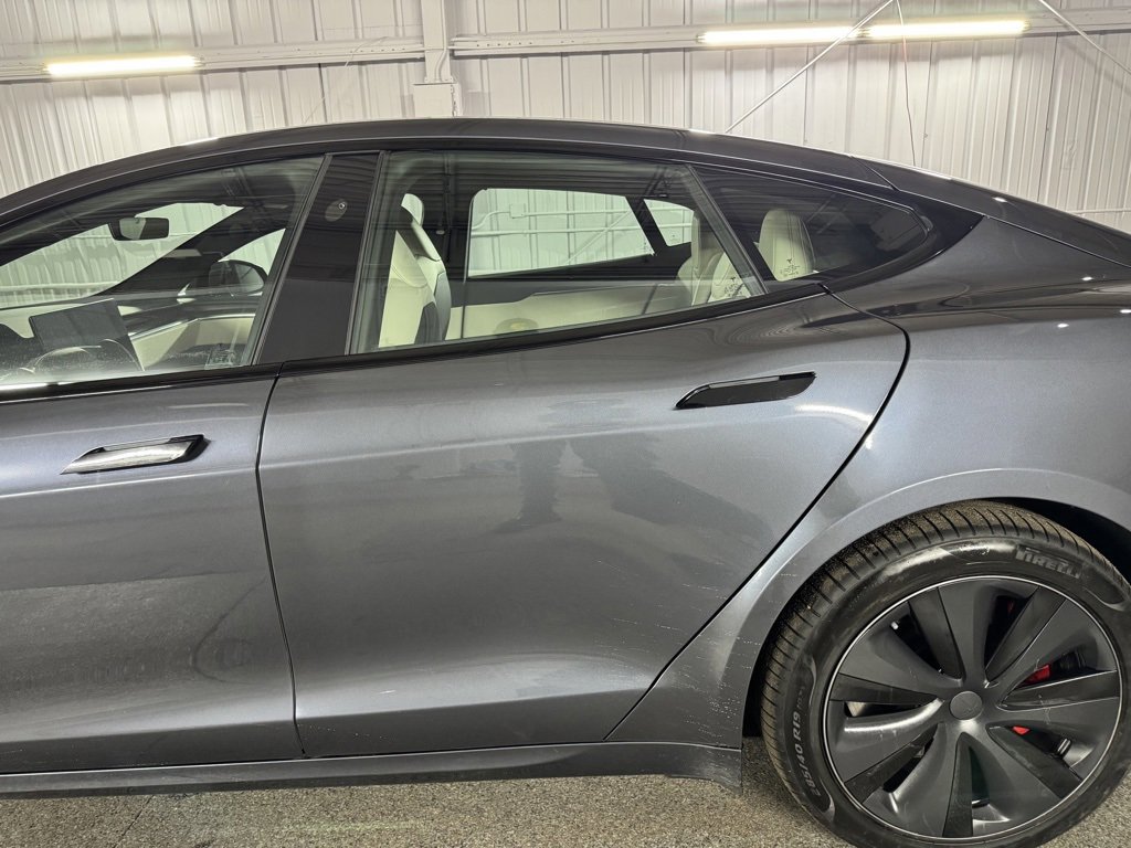 Used 2021 Tesla Model S Plaid image 17