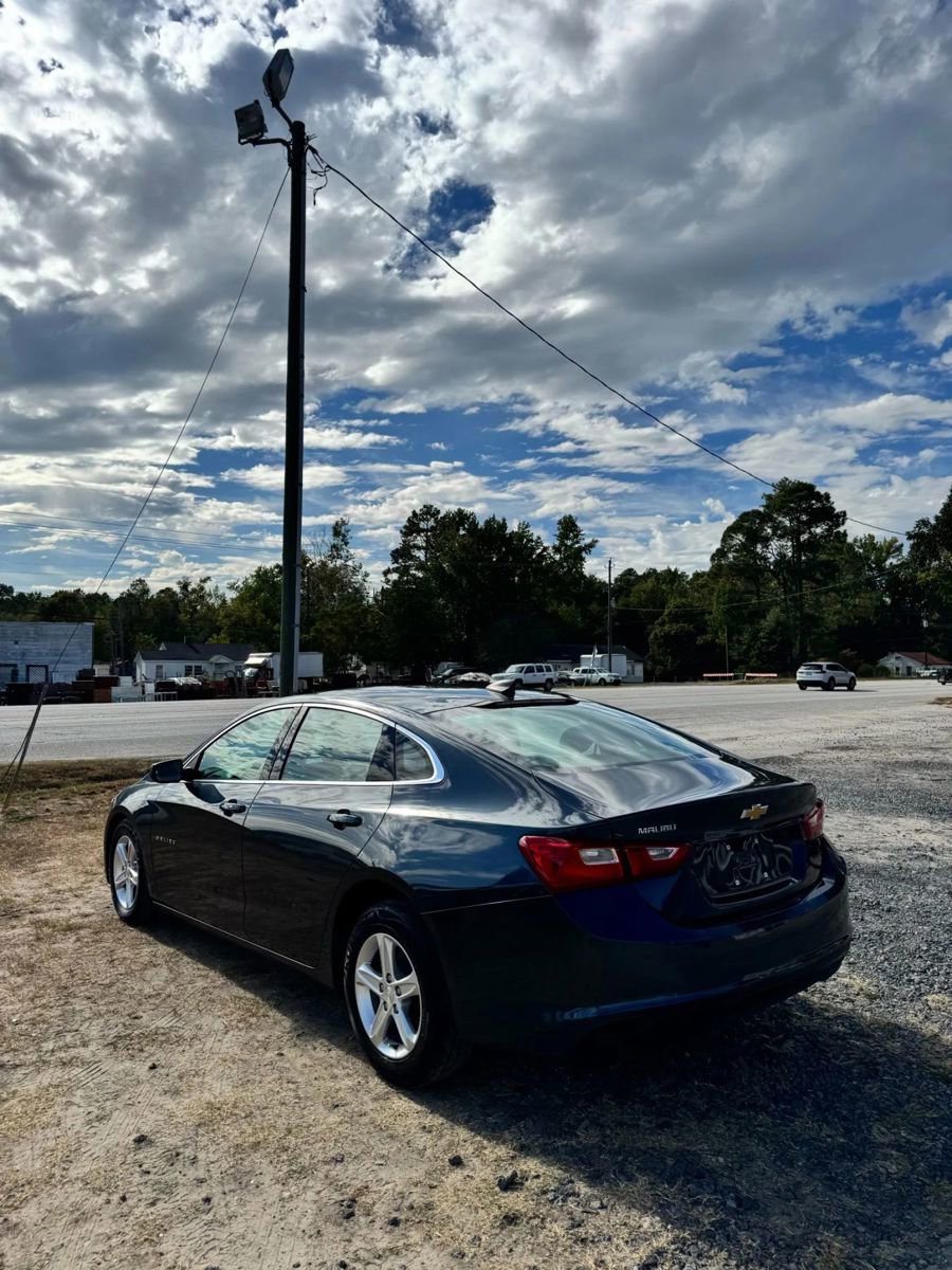 Used 2020 Chevrolet Malibu LS image 4