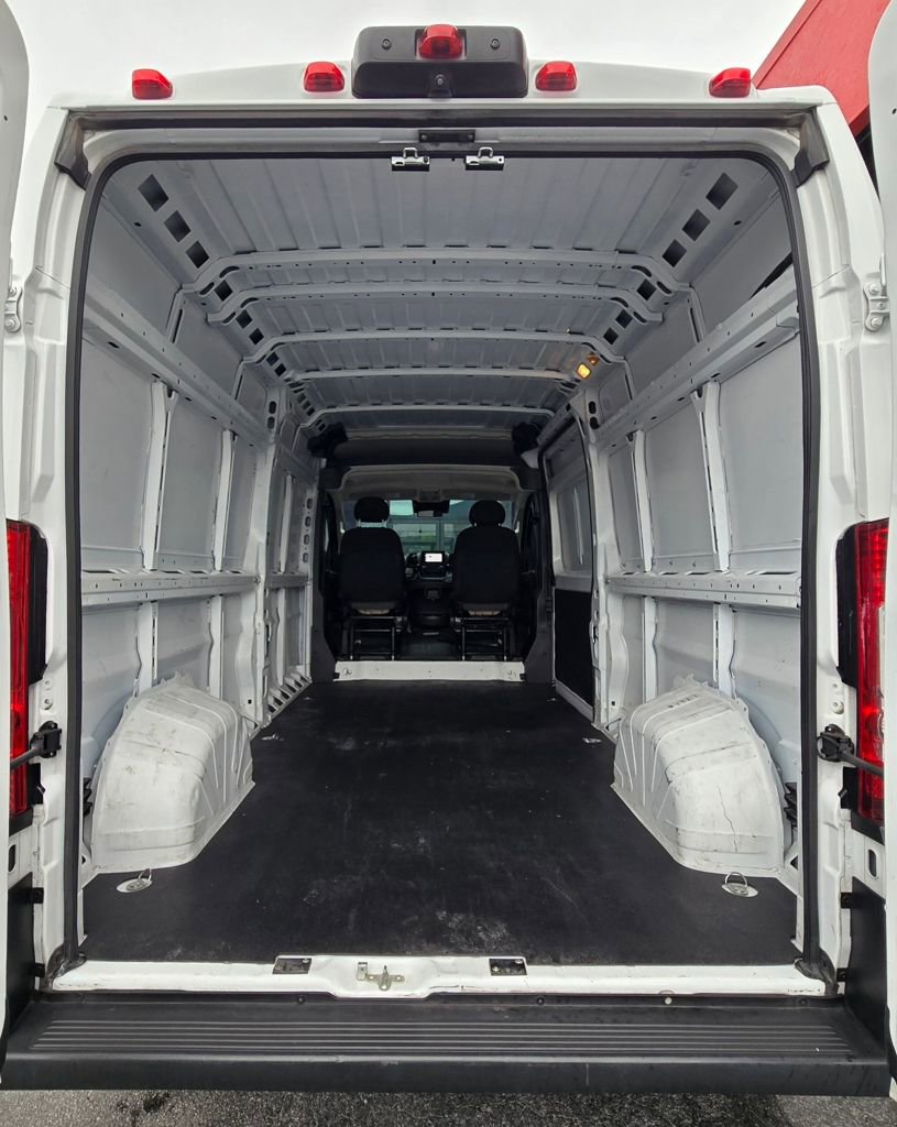 Used 2023 RAM ProMaster 2500 image 19