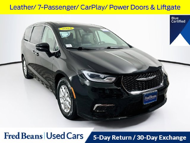 Used 2024 Chrysler Pacifica Touring-L FWD image 1