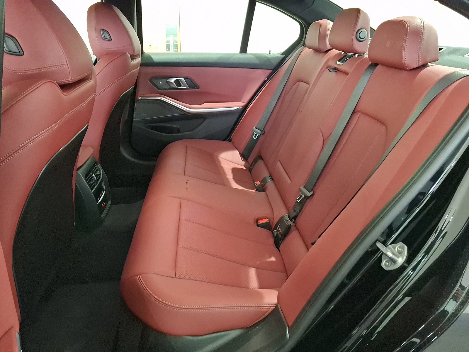 Used 2025 BMW 330i xDrive 330i xDrive w/ M Sport Package image 7