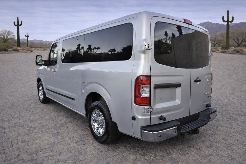 Used 2018 Nissan NV 3500 SL image 3
