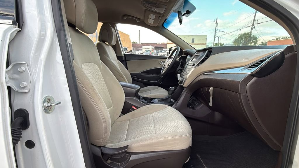 Used 2017 Hyundai Santa Fe Sport FWD image 36