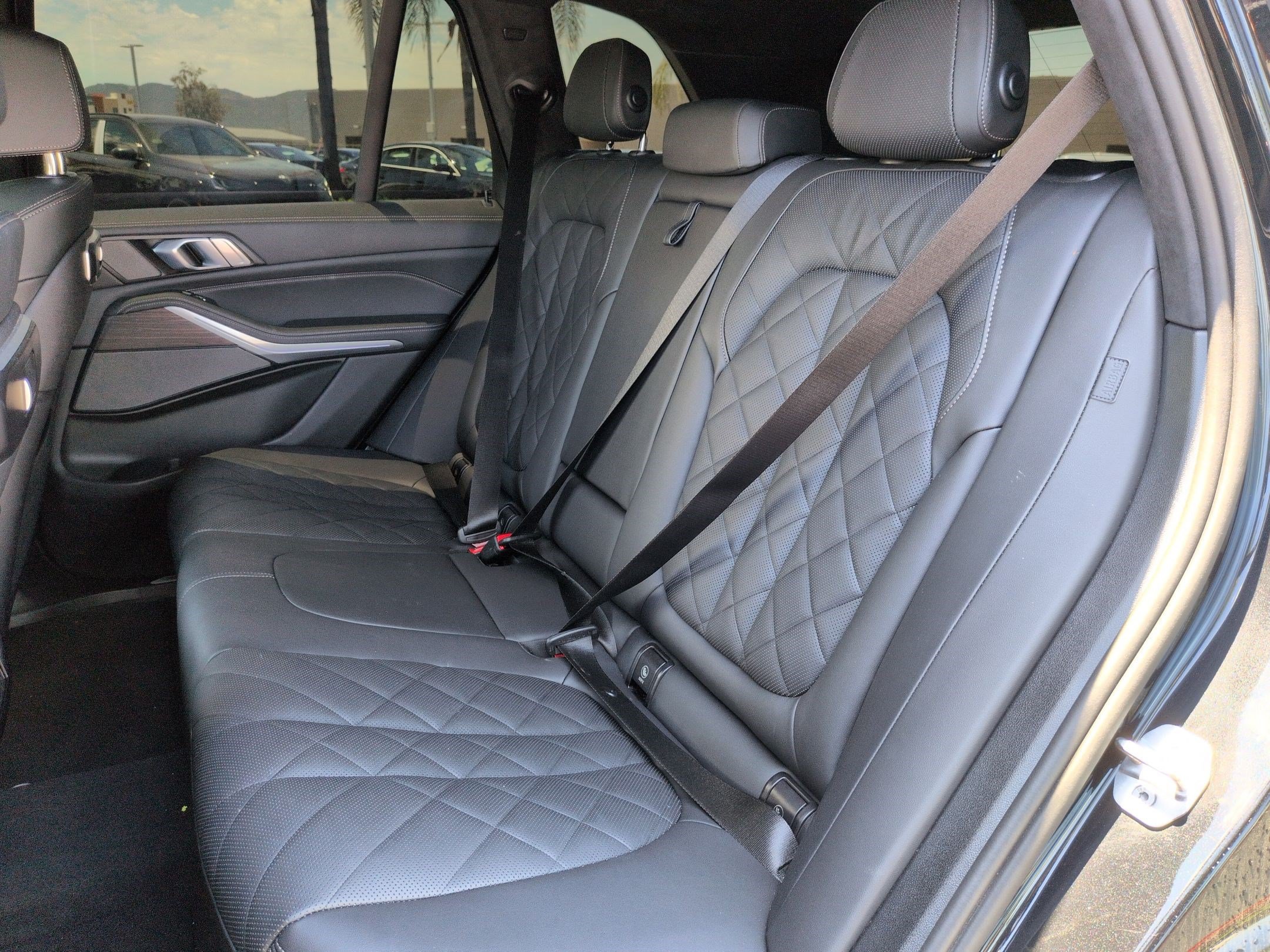 Certified 2025 BMW X5 sDrive40i w/ M Sport Package RWD image 31