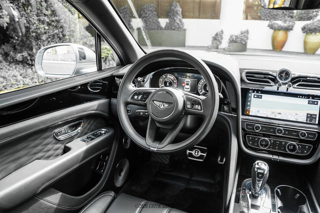Used 2024 Bentley Bentayga Extended Wheelbase AWD/4WD image 62