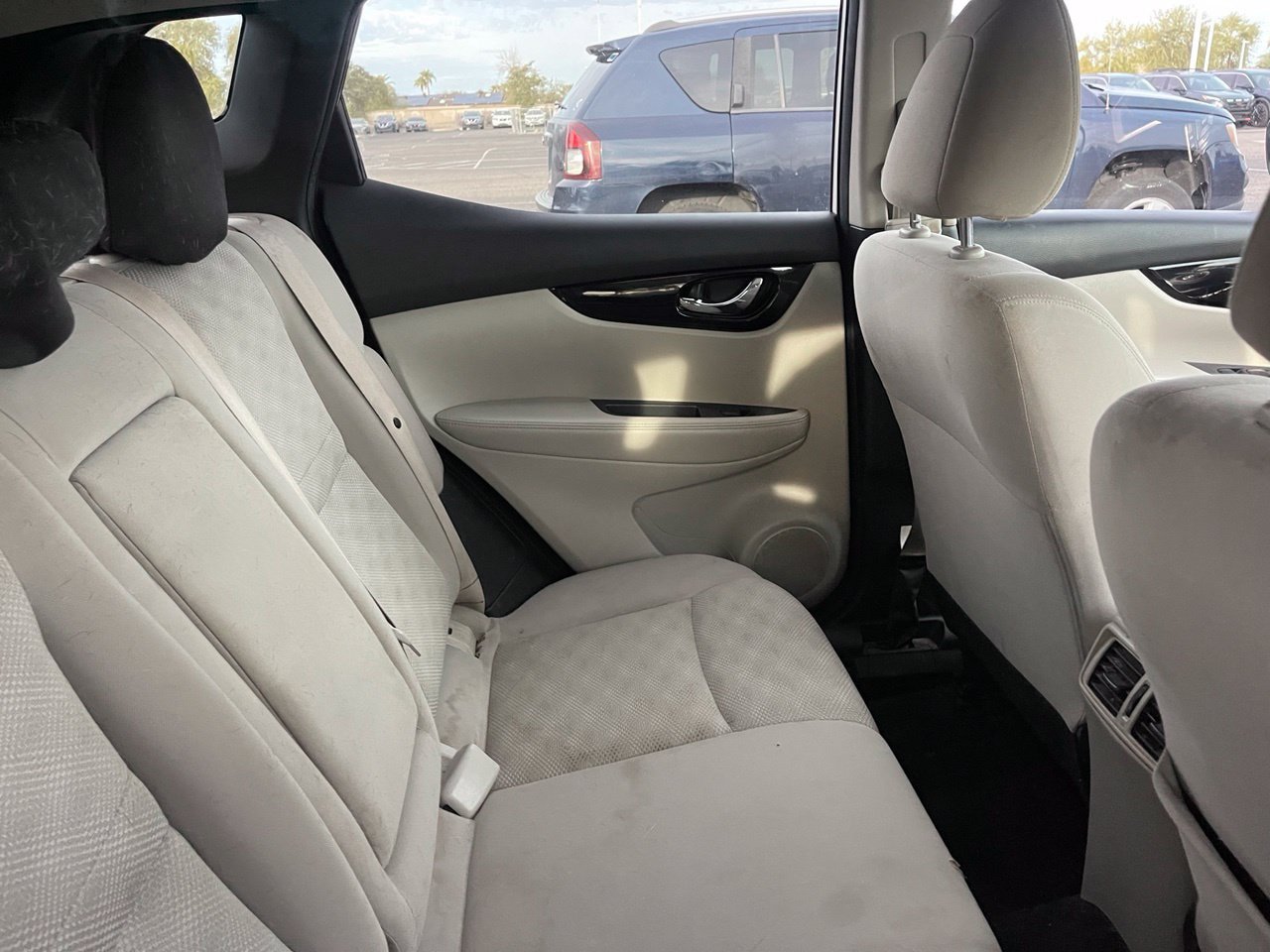 Used 2021 Nissan Rogue Sport SV FWD image 6