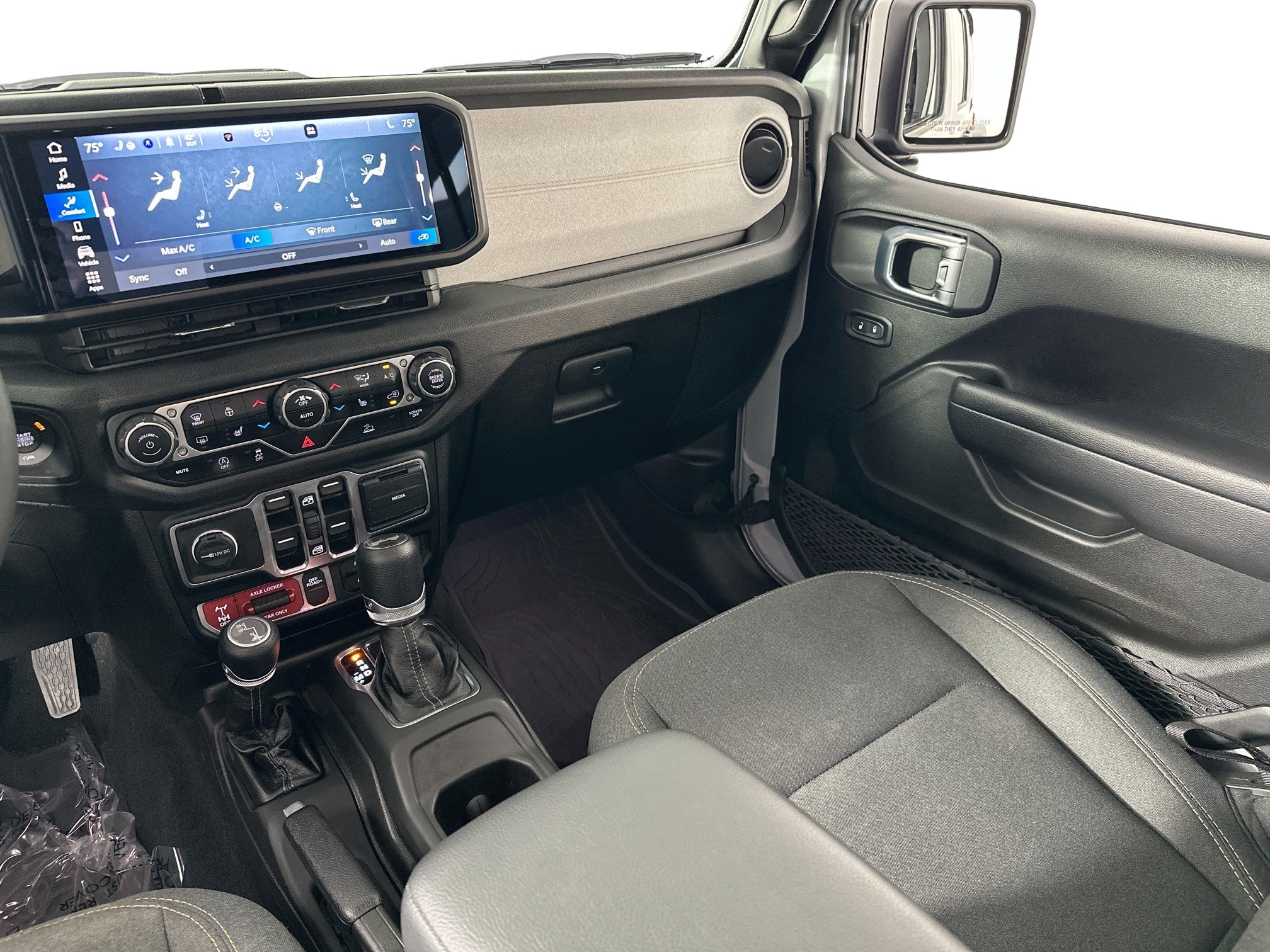 Used 2024 Jeep Wrangler Willys image 22