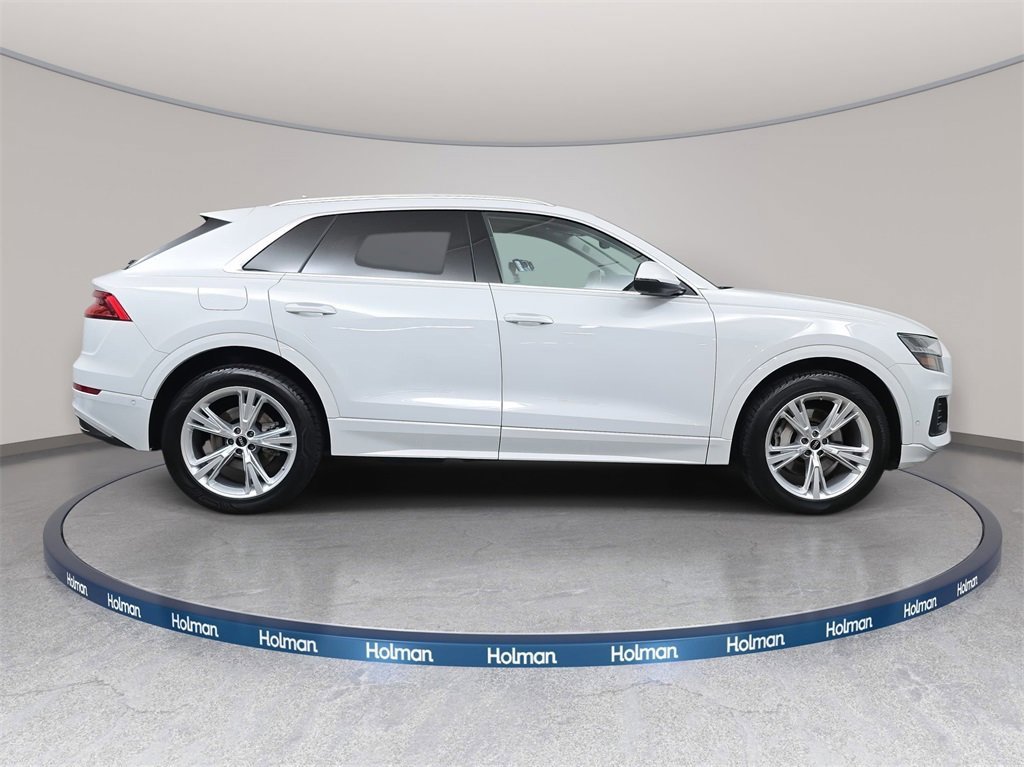 Used 2023 Audi Q8 Prestige w/ Prestige Package image 5