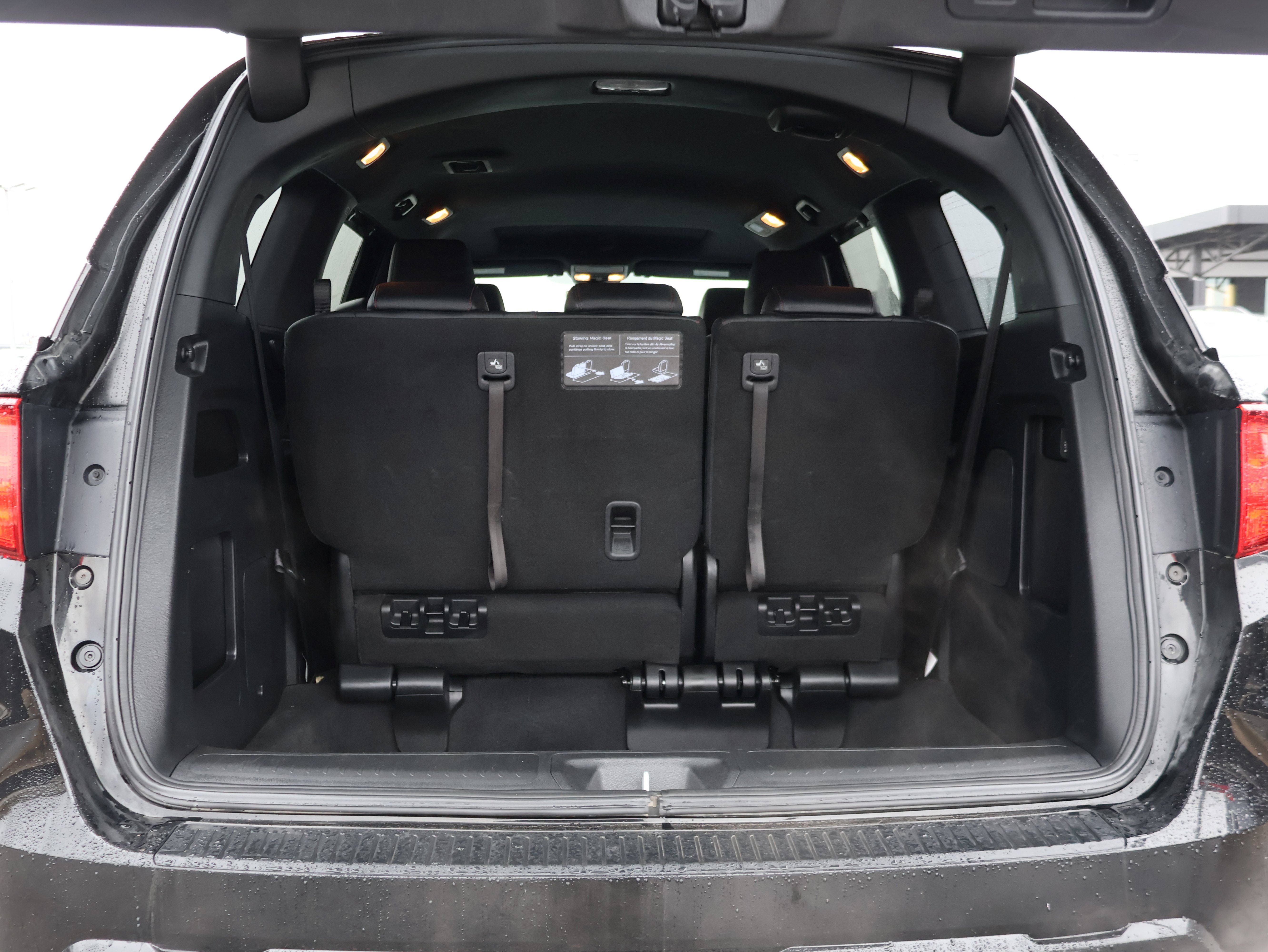 Used 2025 Honda Odyssey Sport-L image 19