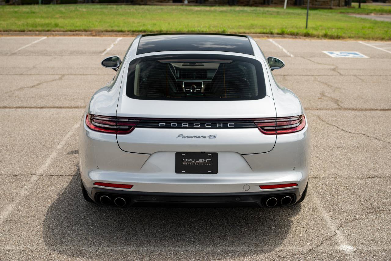 Used 2017 Porsche Panamera 4S AWD/4WD image 18