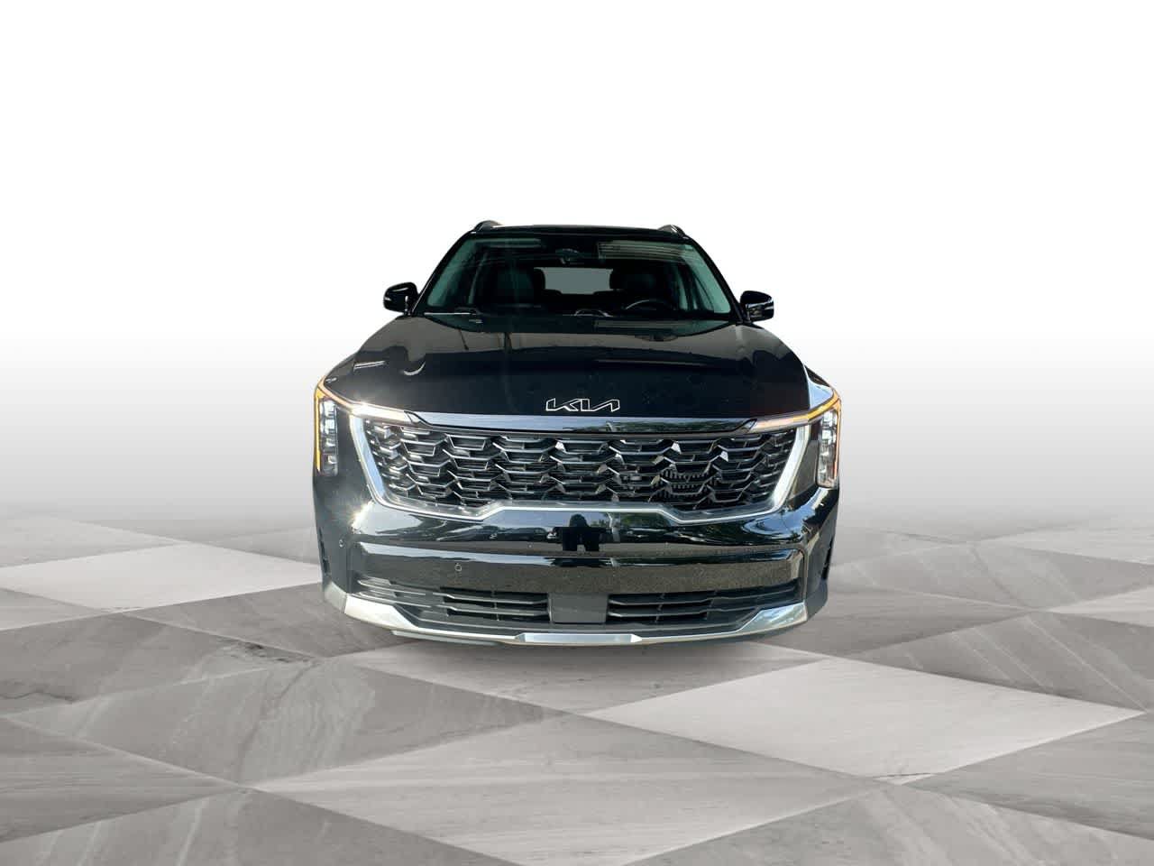 Used 2024 Kia Sorento EX w/ Panoramic Sunroof Package FWD image 3