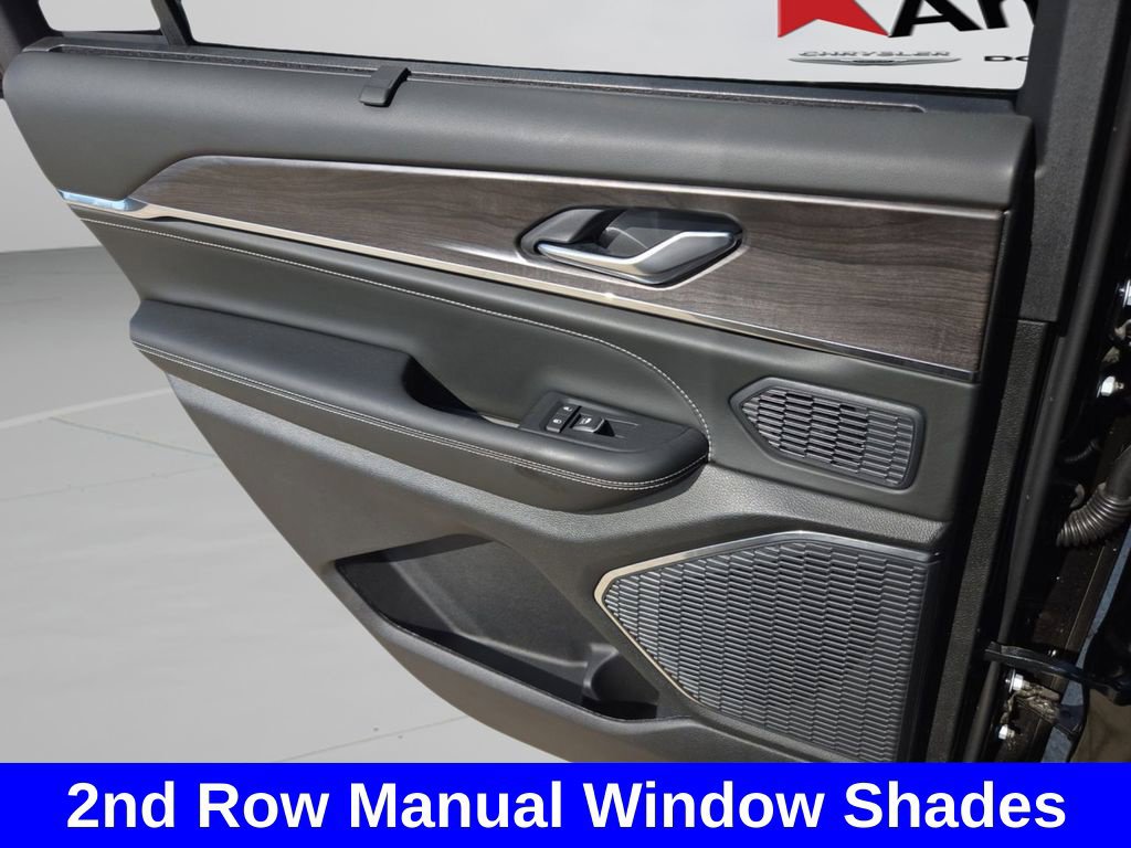 New 2025 Jeep Grand Cherokee L Overland w/ Luxury Tech Group IV AWD/4WD image 20