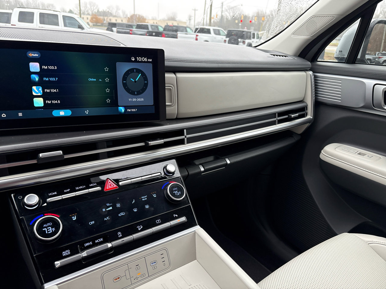 Used 2025 Hyundai Santa Fe SEL image 20