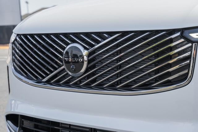 New 2026 Volvo XC90 T8 Plus w/ Protection Package Premier image 12