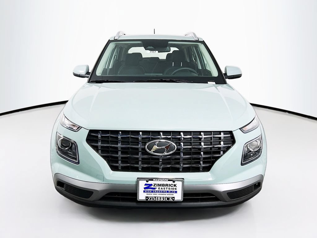 Certified 2026 Hyundai Venue SEL FWD image 2