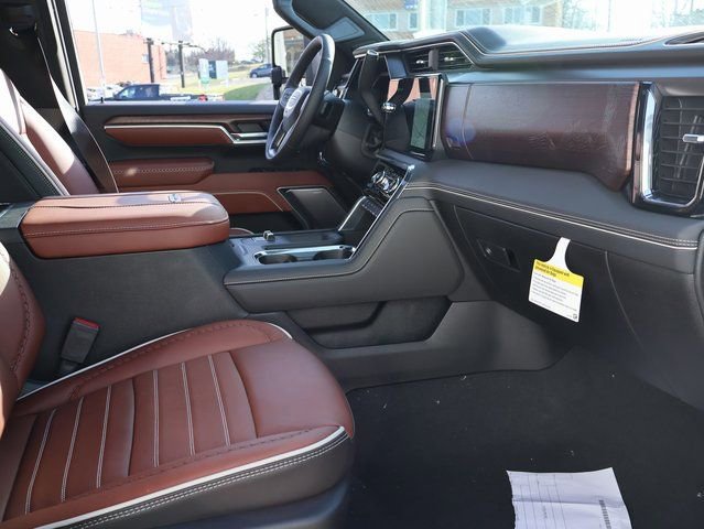 New 2026 GMC Sierra 2500 Denali Ultimate image 7