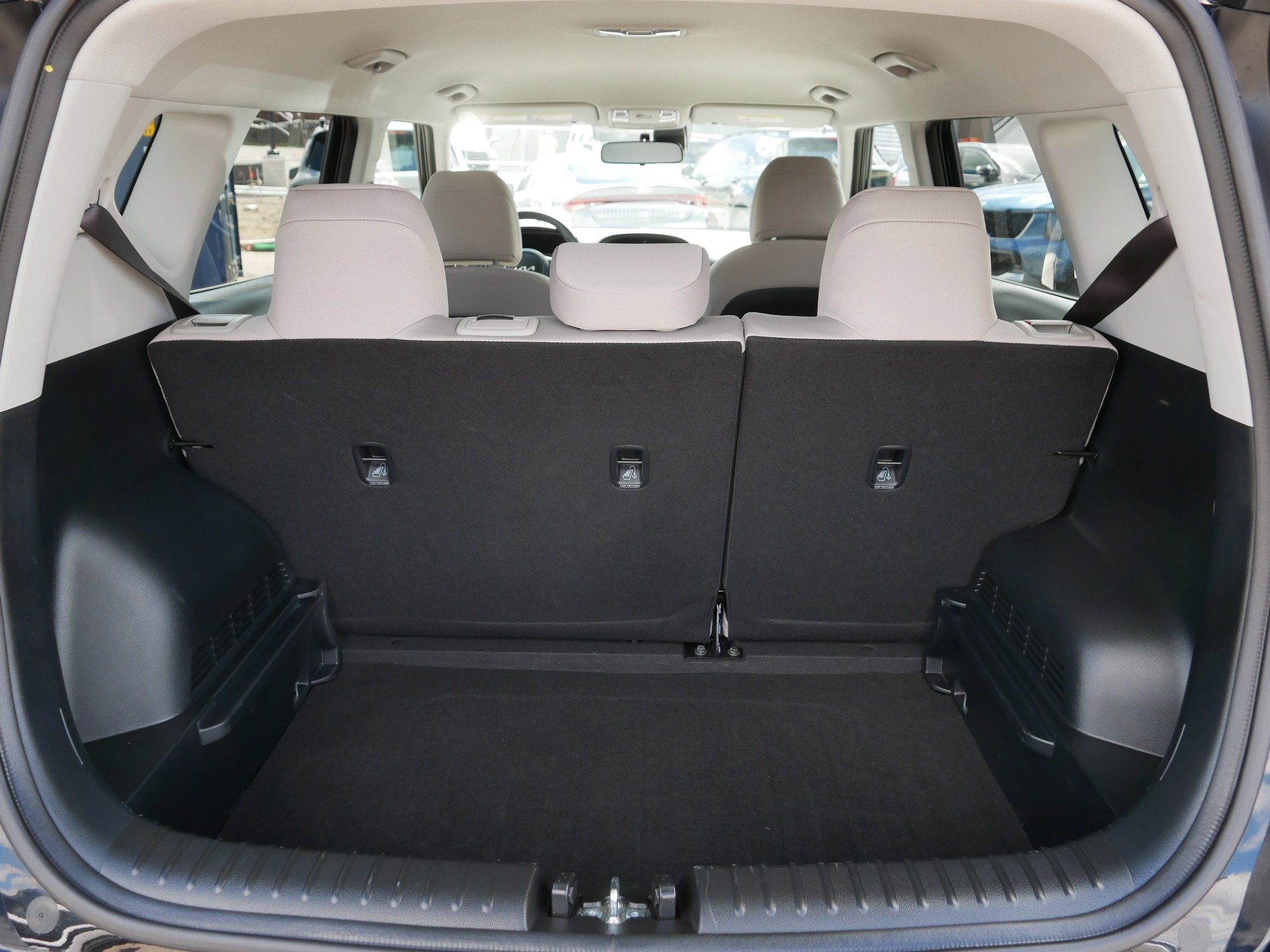 Certified 2025 Kia Soul LX FWD image 18