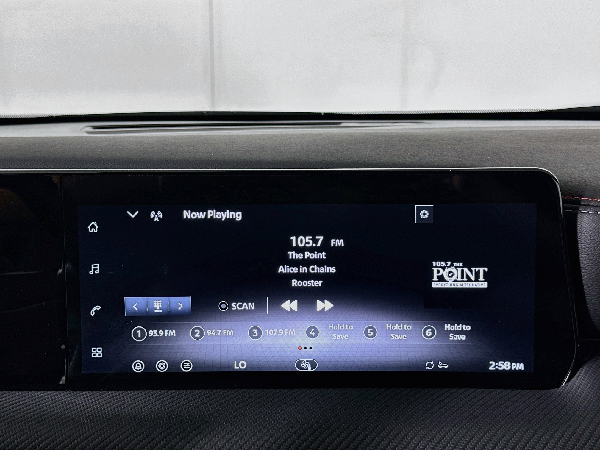 Used 2026 Nissan Kicks SR FWD image 21