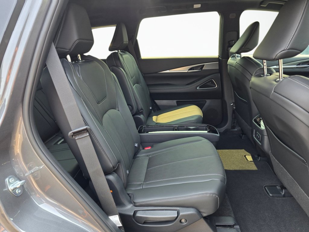New 2027 INFINITI QX60 Sport w/ Dark Cargo Package AWD/4WD image 26