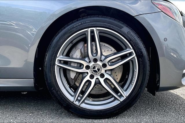 Used 2017 Mercedes-Benz E 300 4MATIC image 9