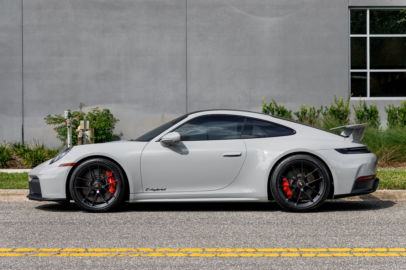 Used 2025 Porsche 911 GTS image 25