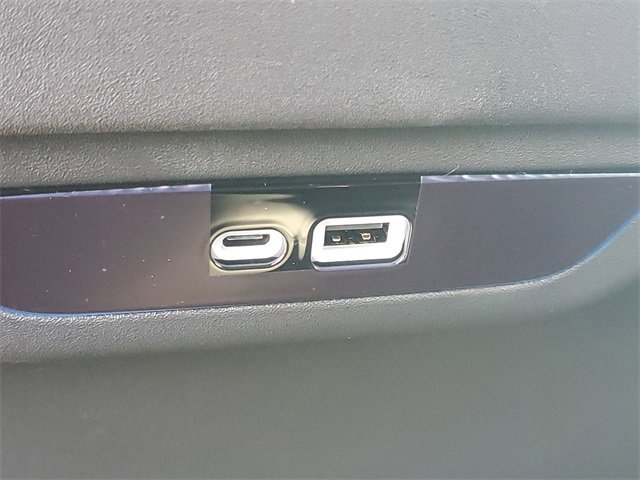 New 2026 Chrysler Pacifica Select image 12