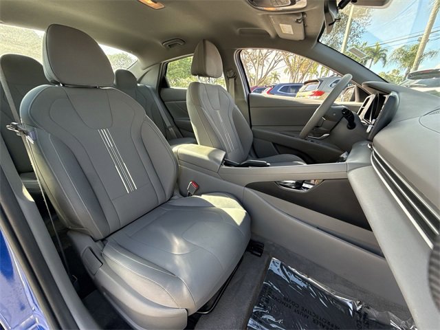 Used 2021 Hyundai Elantra SEL image 24