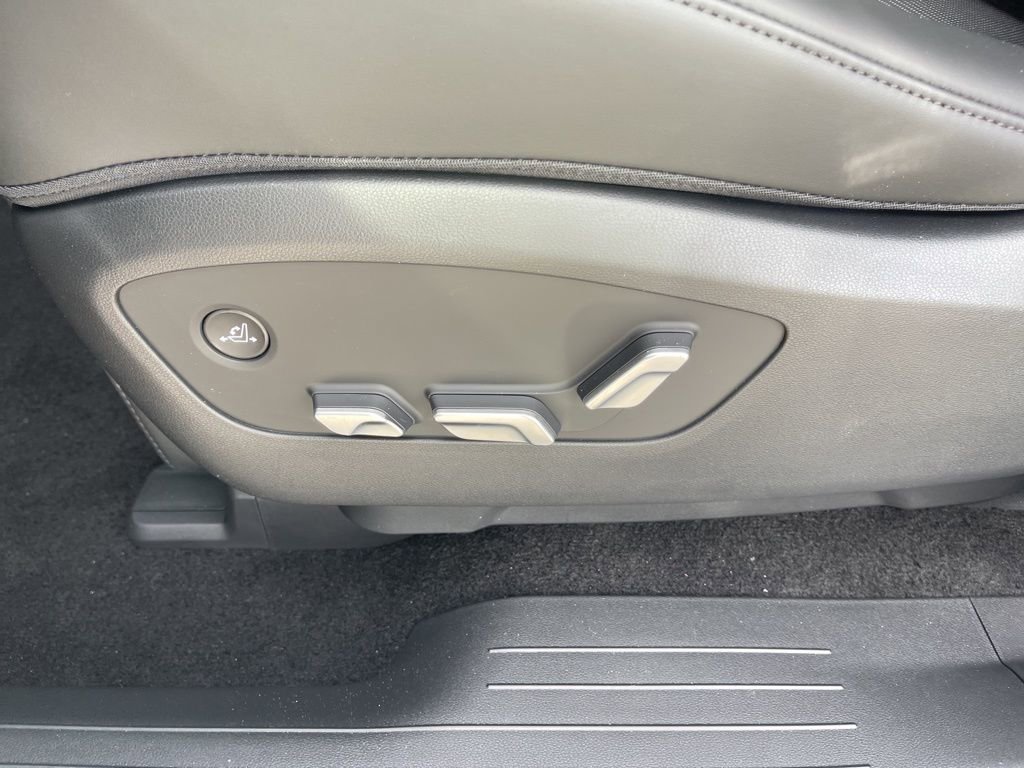 New 2026 Hyundai Ioniq 9 Calligraphy image 16