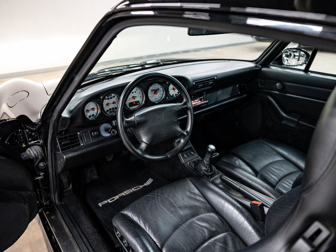 Used 1996 Porsche 911 Turbo RWD image 24