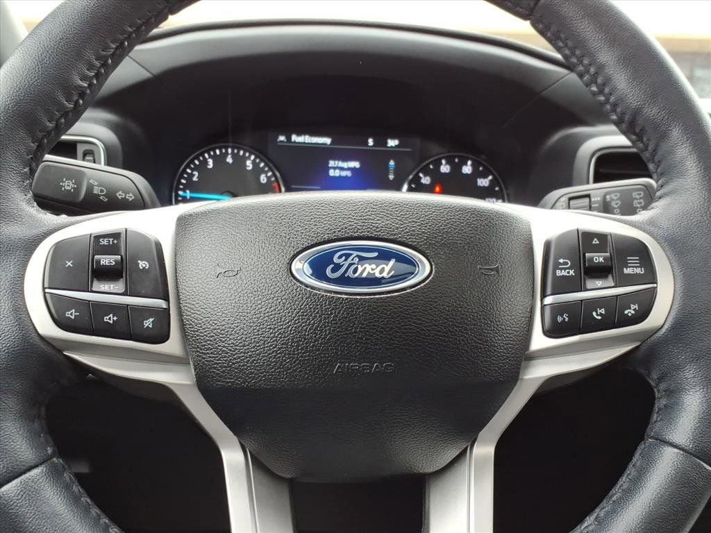 Used 2023 Ford Explorer XLT w/ Equipment Group 202A image 23