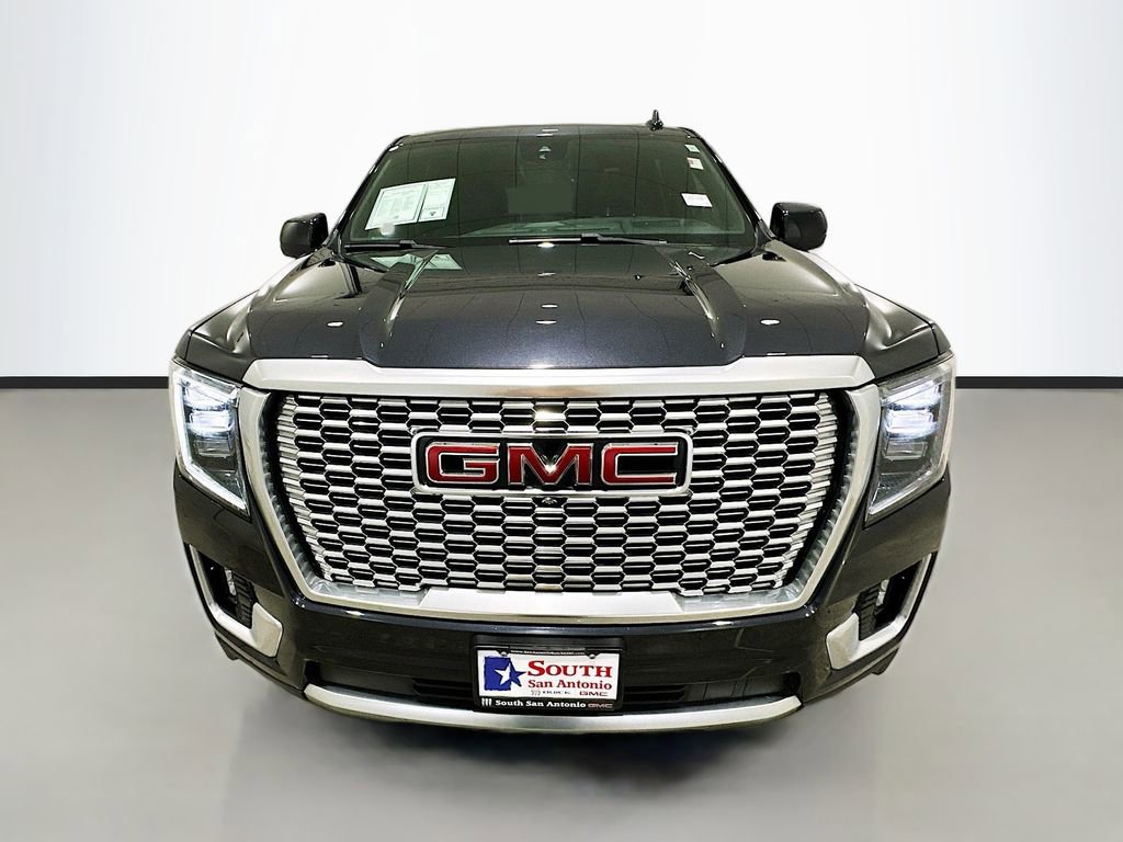 Used 2023 GMC Yukon Denali w/ Denali Reserve Package AWD/4WD image 2