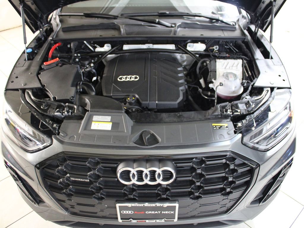 Certified 2025 Audi Q5 2.0T Premium w/ Convenience Plus Package image 18