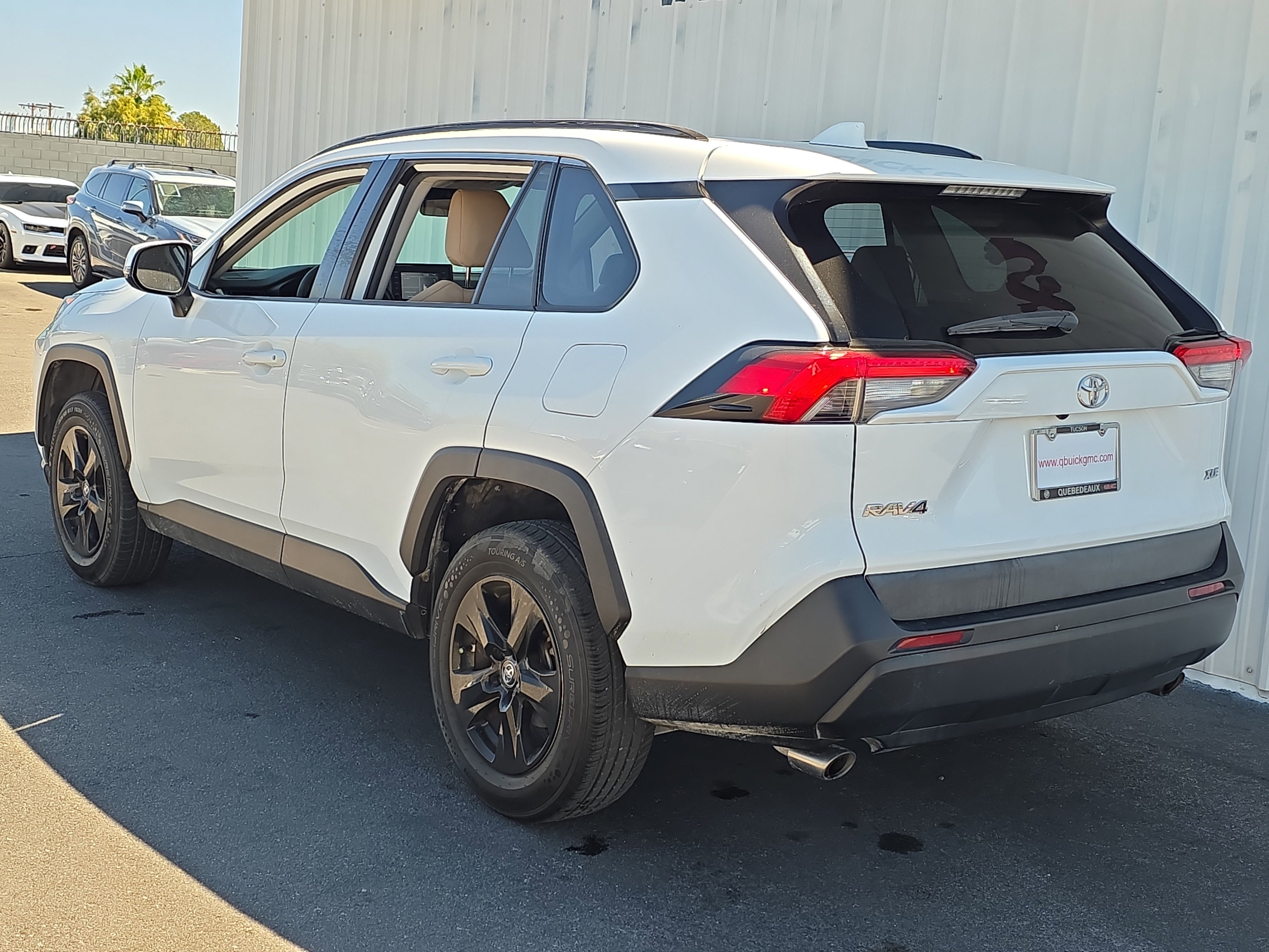 Used 2021 Toyota RAV4 XLE image 5