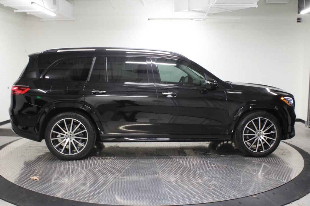 Certified 2025 Mercedes-Benz GLS 450 4MATIC image 8