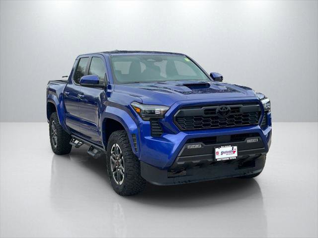 Certified 2025 Toyota Tacoma TRD Sport AWD/4WD image 3