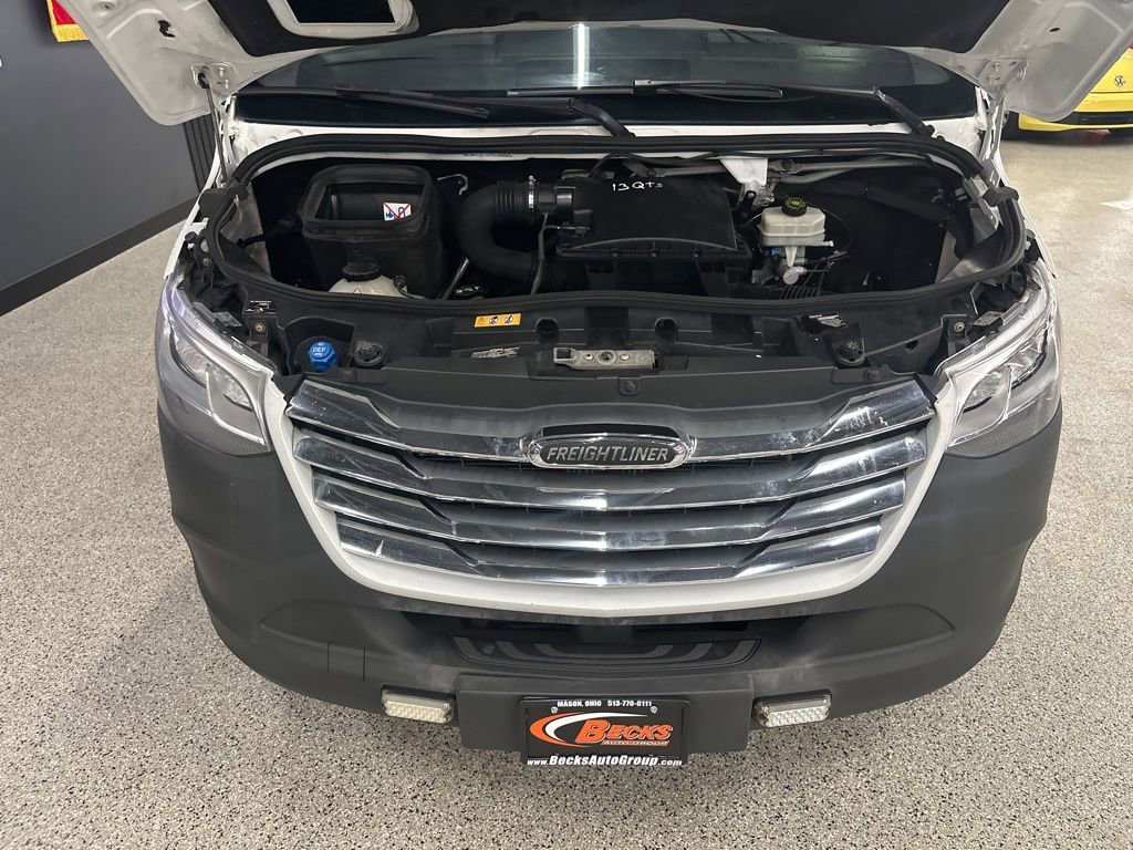 Used 2019 Freightliner Sprinter 3500 w/ Premium Package image 27