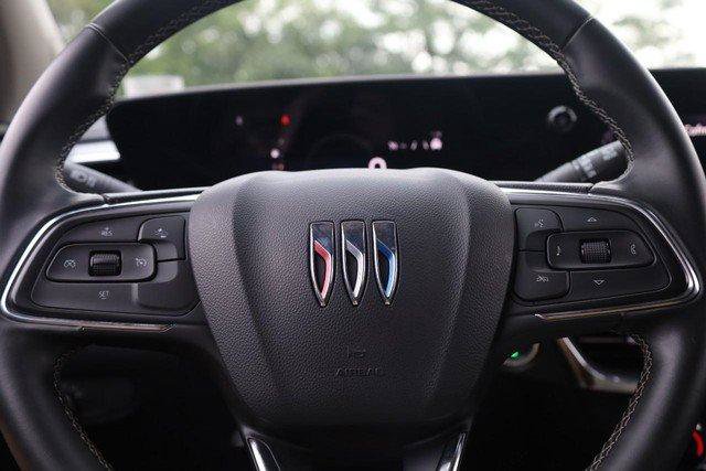 Used 2025 Buick Encore GX Preferred FWD image 9