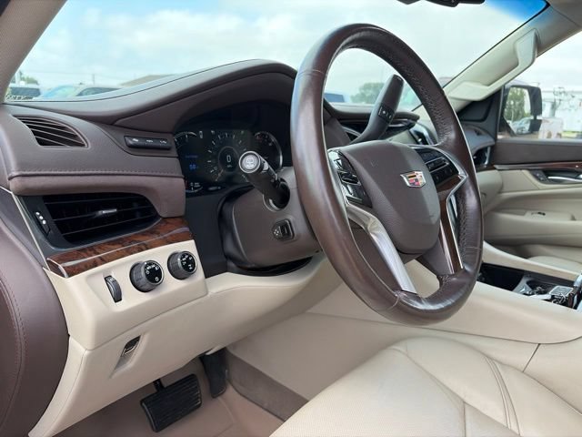 Used 2016 Cadillac Escalade ESV Premium AWD/4WD image 17
