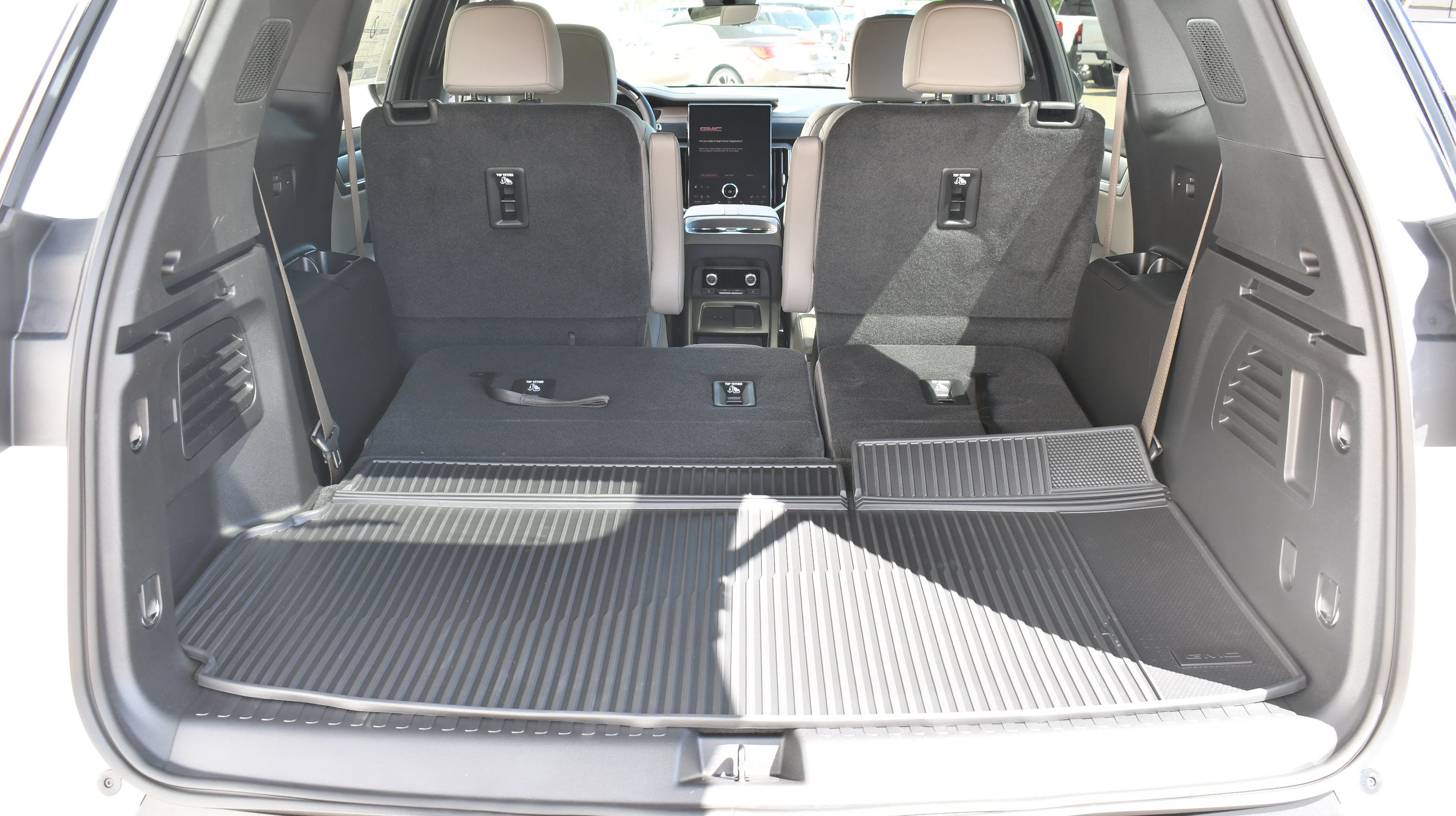 New 2026 GMC Acadia Elevation w/ Super Cruise Package FWD image 9